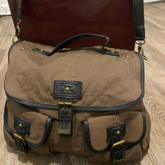 Handbags - Brown Messenger Bag